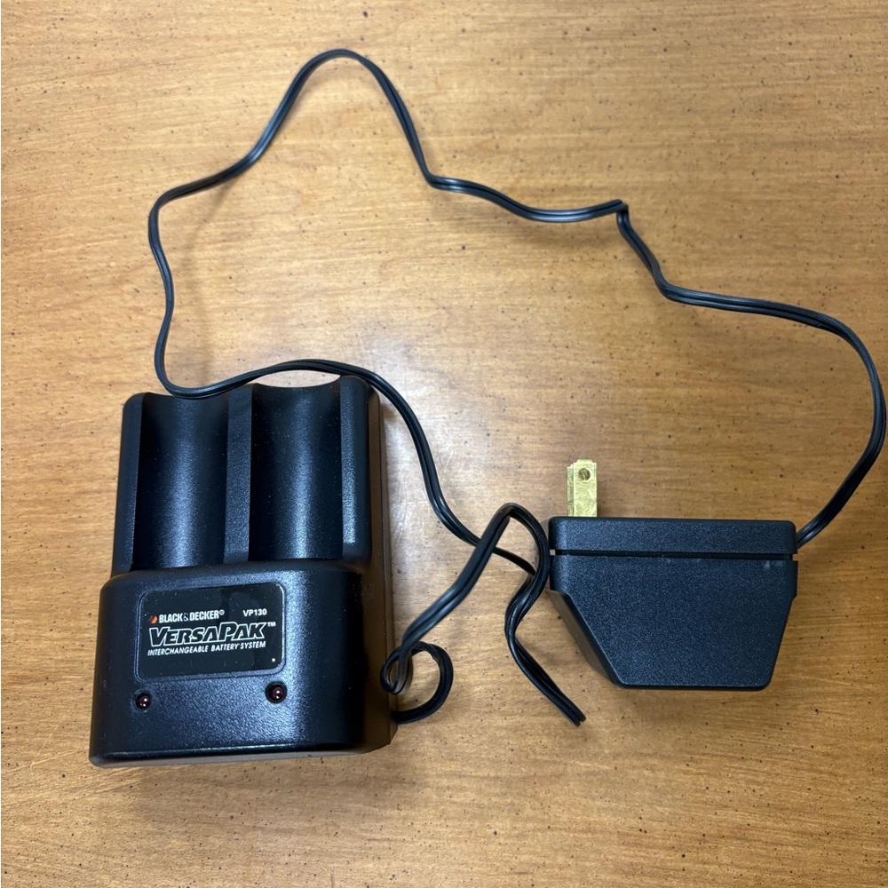 Black and decker vp130 VersaPak Battery Charger
